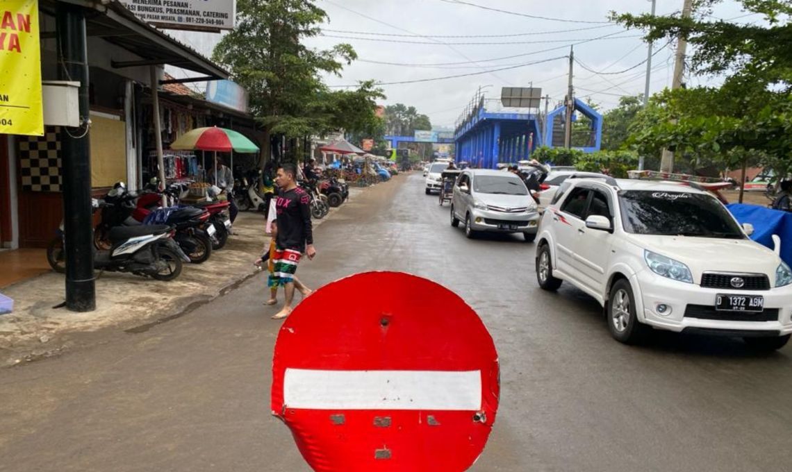 Arus Kendaraan Wisatawan Mulai Padat Menjelang Tahun Baru Pangandaran.