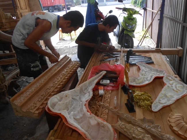 Banyuwangi Pesan Kerajinan Perahu dari Gypsum