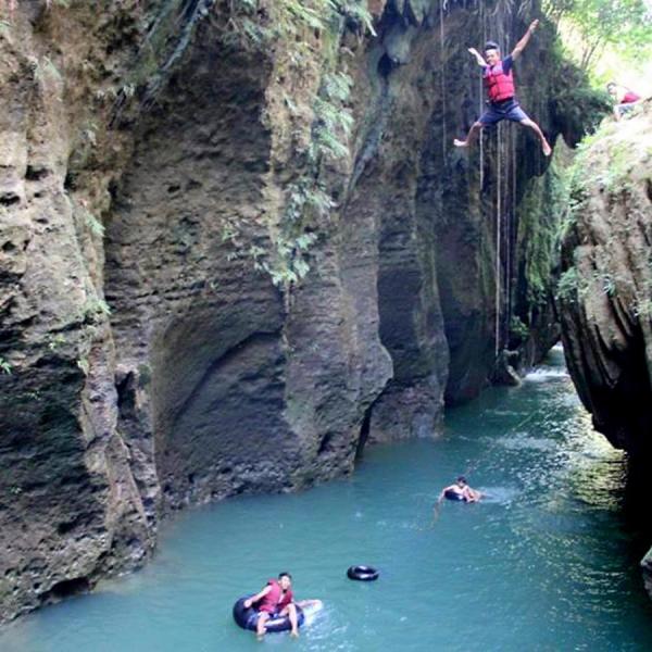 Body rafting Sungai Ciwayang  Suguhan Pemandangan Alam Sang Sangat Cantik