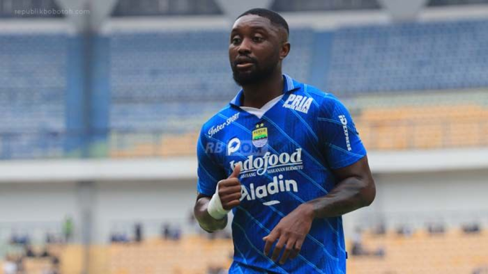 Hatul Nuhun Levy Madinda, Gelandang Utama Persib, Kembali Ke Malaysia.