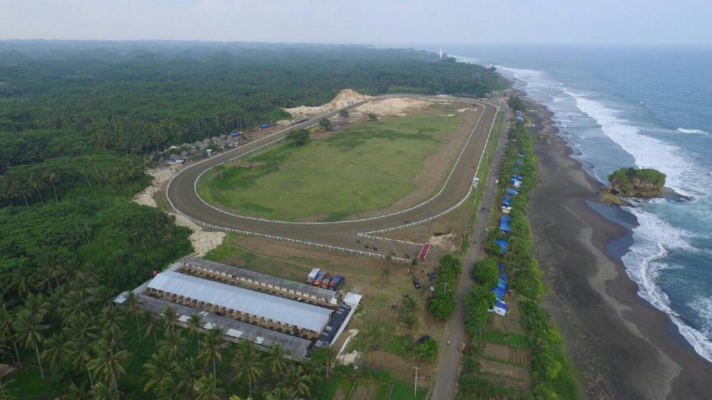 Lapangan Pacuan Kuda Legok Jawa Pangandaran Diklaim Terbaik Di Dunia