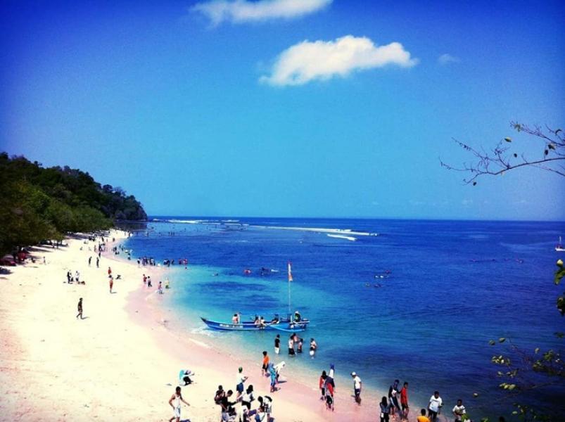 PANTAI PANGANDARAN PALING NYAMAN UNTUK LIBURAN