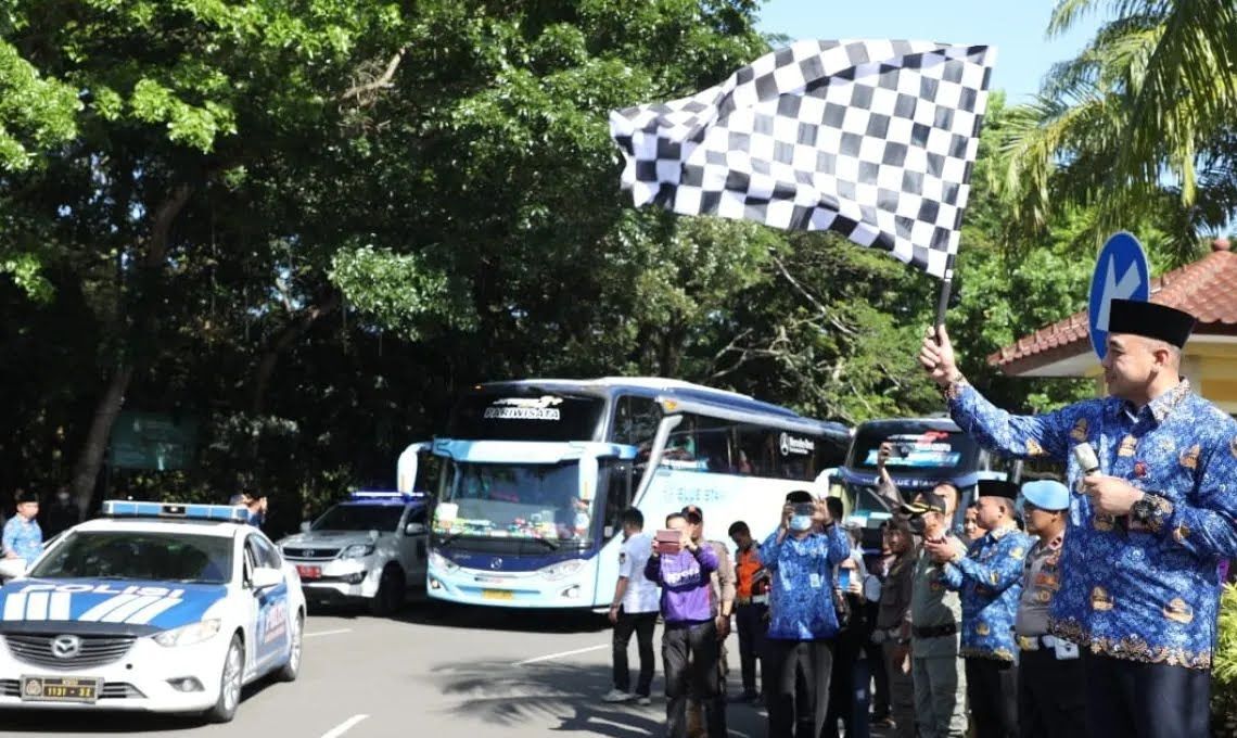 Pemerintah Kota Tangerang Memastikan 1.430 Calon Pemudik Gratis Lebaran Tahun 2024.