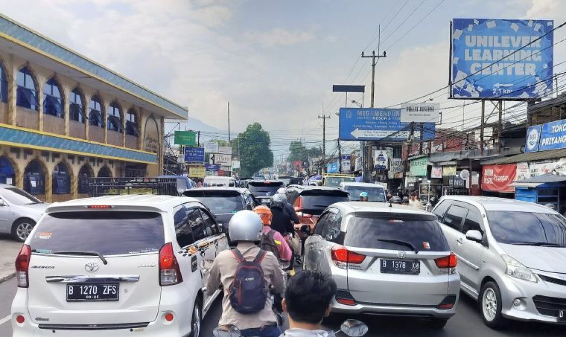 Pembangunan Jalan Tol Phun Chak - Cianjur Harus Dipertimbangkan Secara Mendalam, Kata Pengamat