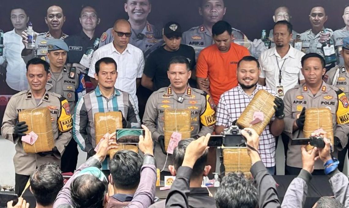 Polisi Malang Cegah Peredaran 42 Kilogram Ganja.